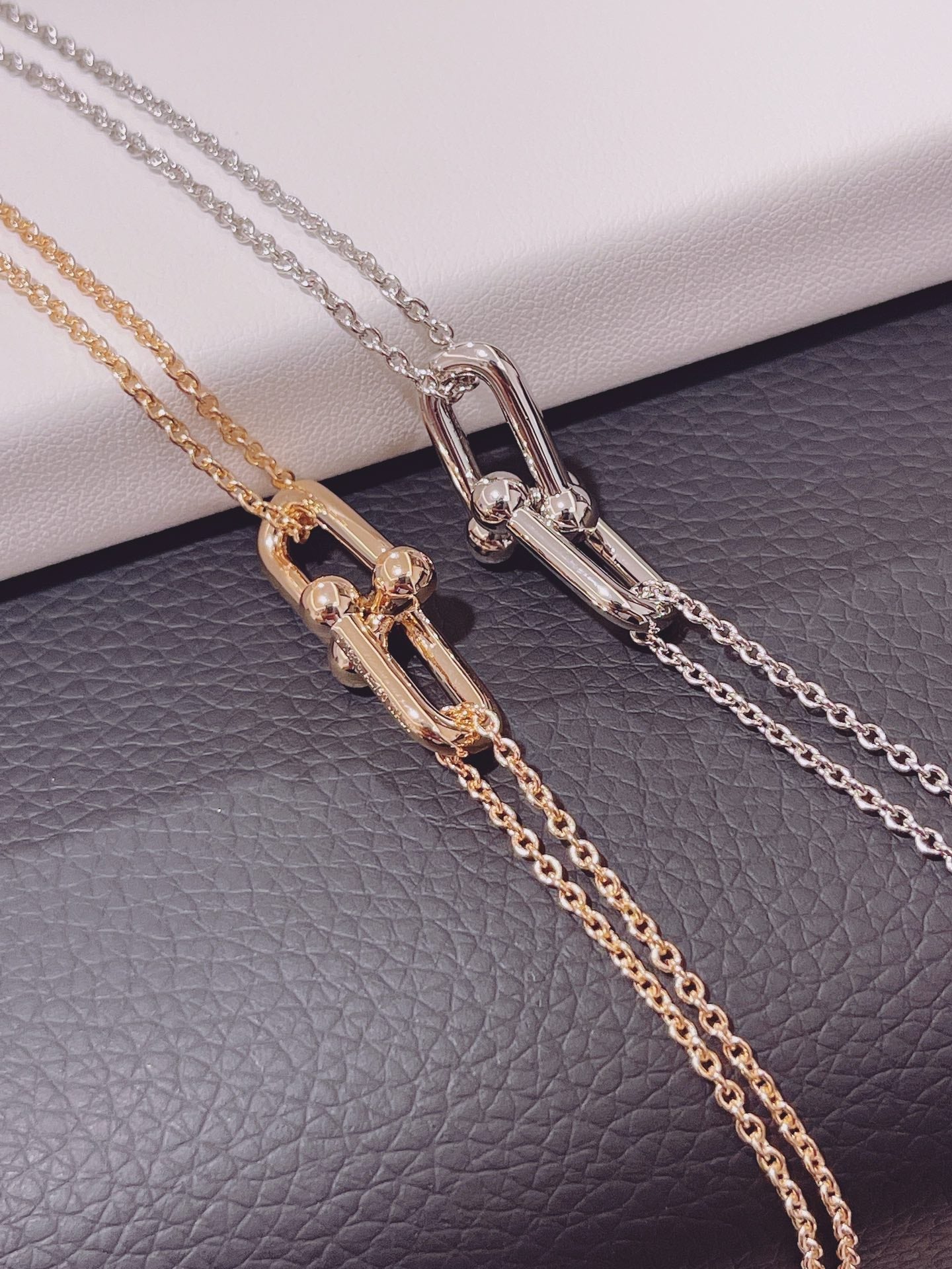 TIFFANY HARDWEAR DOUBLE LINK PEDANT SILVER NECKLACE