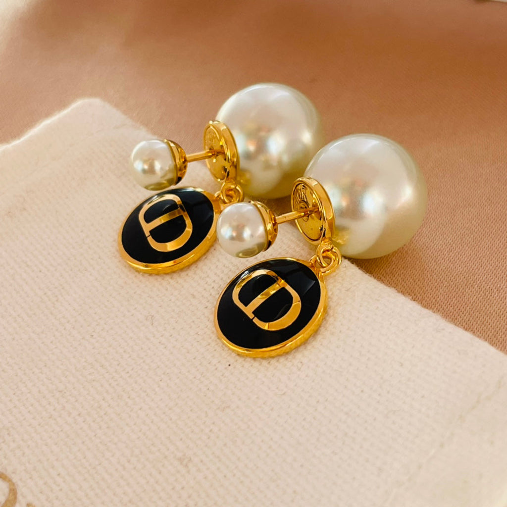 DIOR CD EARRINGS MOP