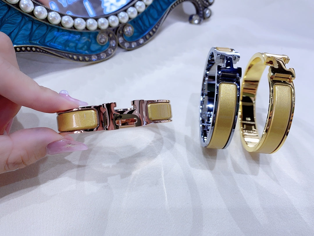 HERMES H CHAMPAGNE BRACELET