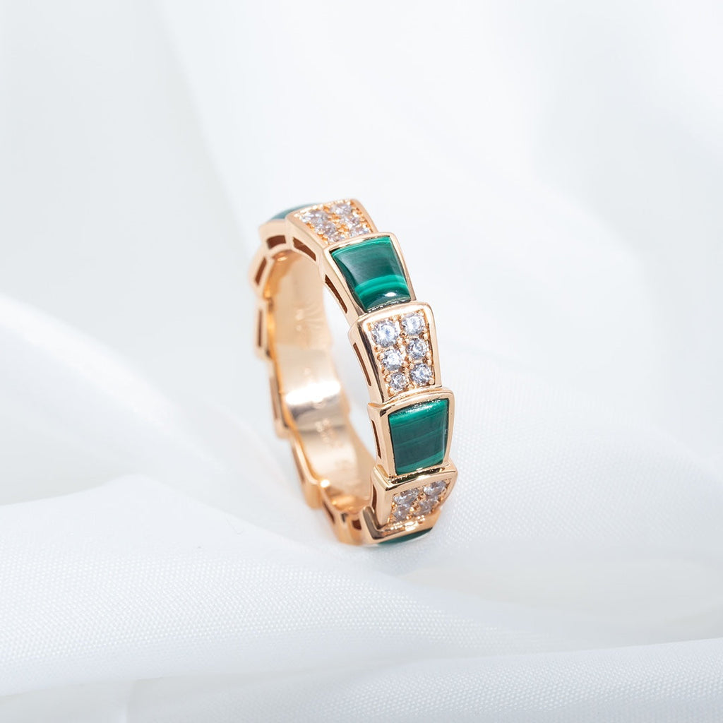 BVLGARI SERPENTI RING PINK GOLD MALACHITE DIAMOND PAVED 4MM