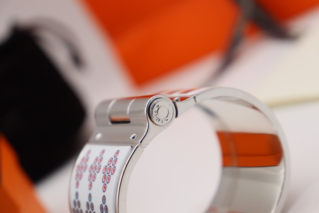 HERMES MULTICOLOR SILVER HINGED BRACELET 36MM