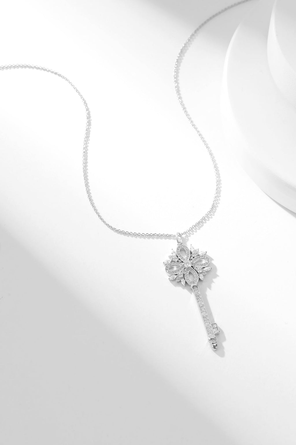 TIFFANY KEY VICTORY SILVER DIAMOND NECKLACE