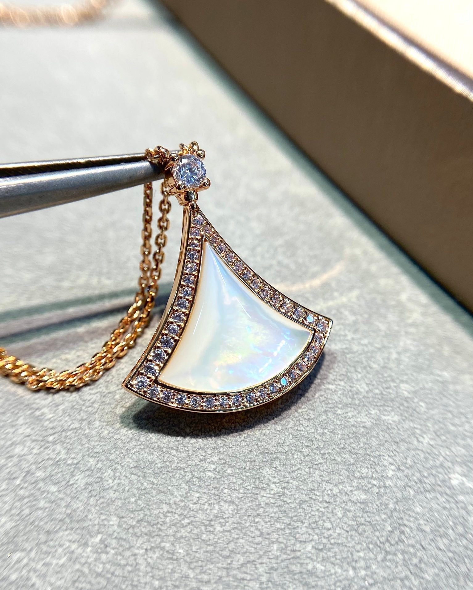 BVLGARI DREAM MOP DIAMOND PAVED PINK GOLD NECKLACE