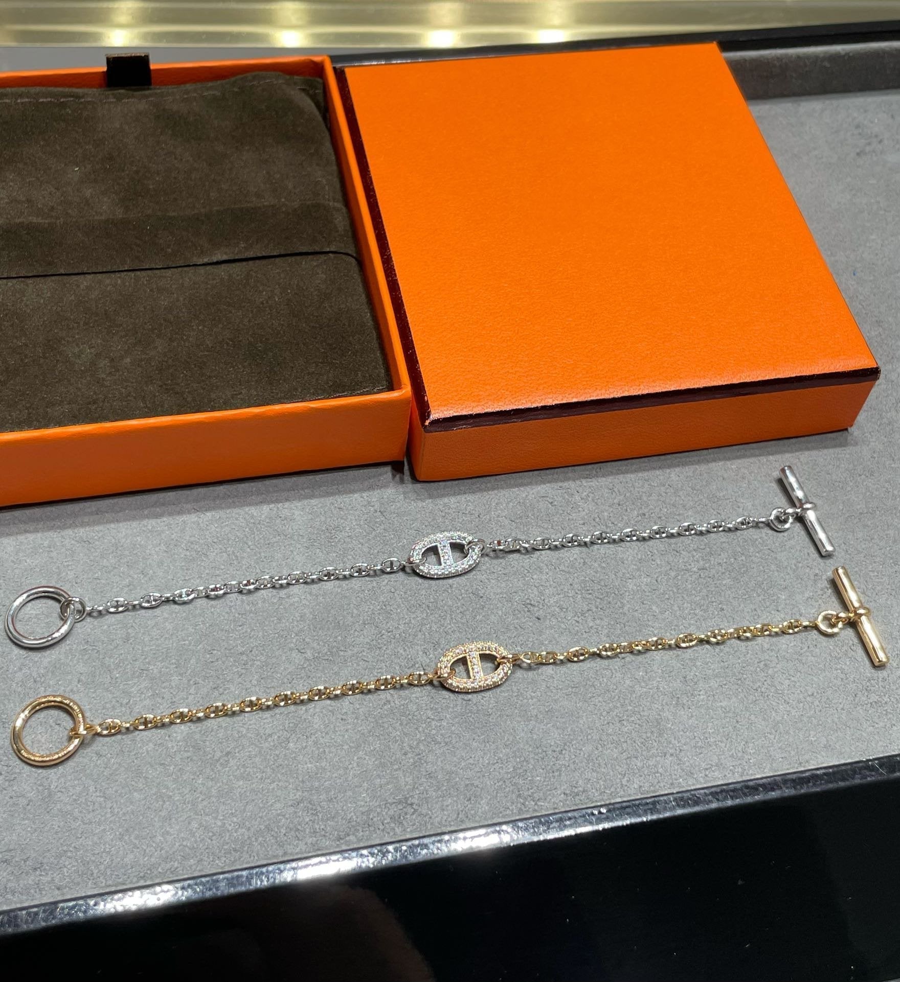 HERMES CHAINE ECHAPPEE DIAMOND LINK BRACELET