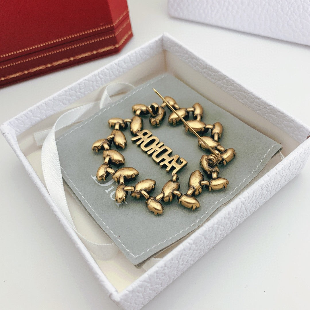 DIOR CD Brooch 02