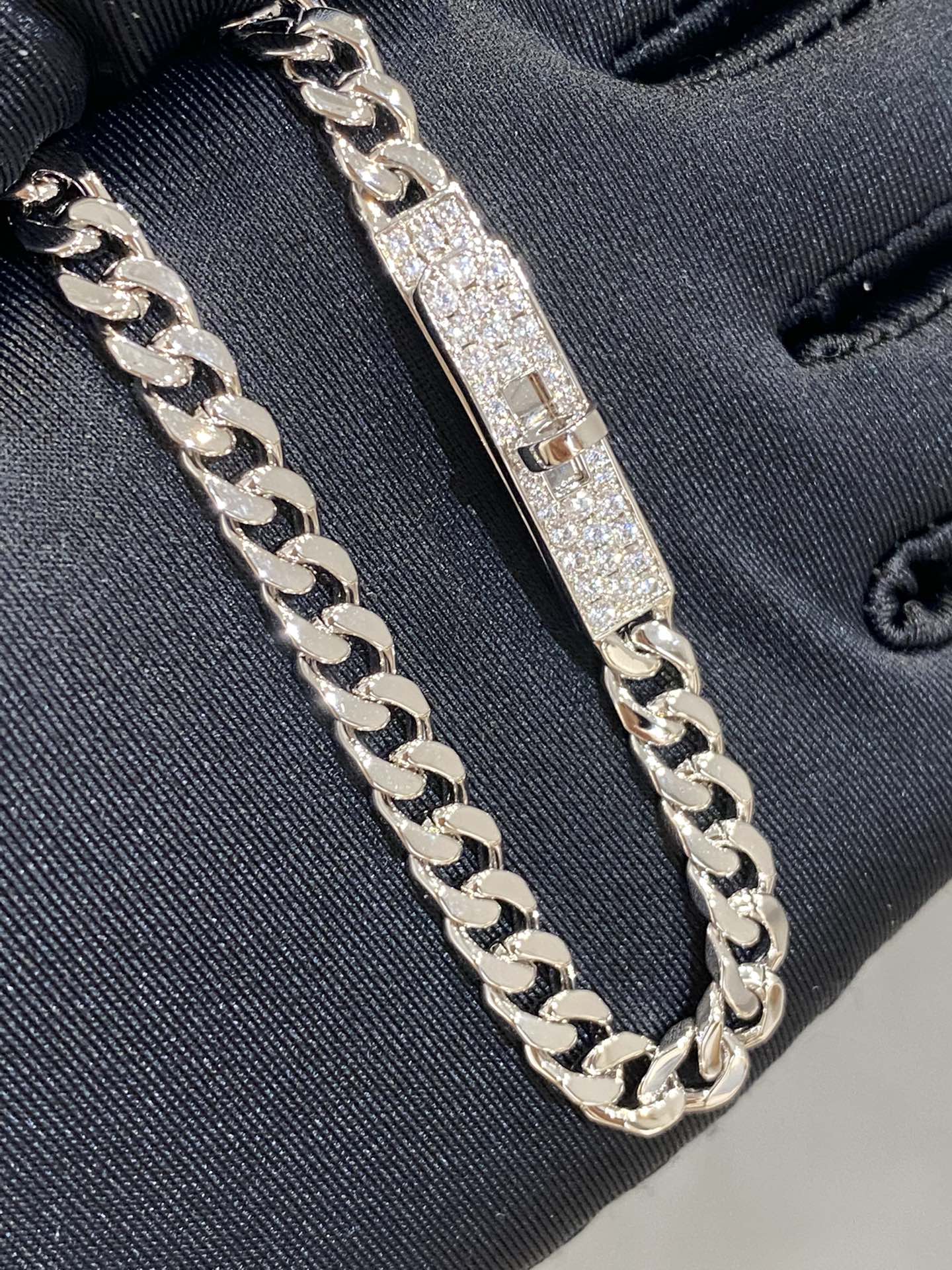 HERMES H Kelly Gourmette Sliver Diamond Bracelet