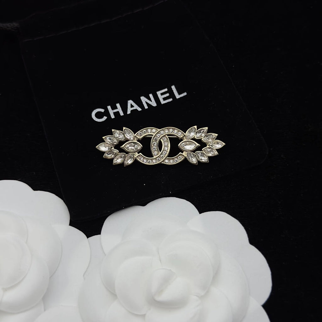 Chanel Brooch Gold 173331