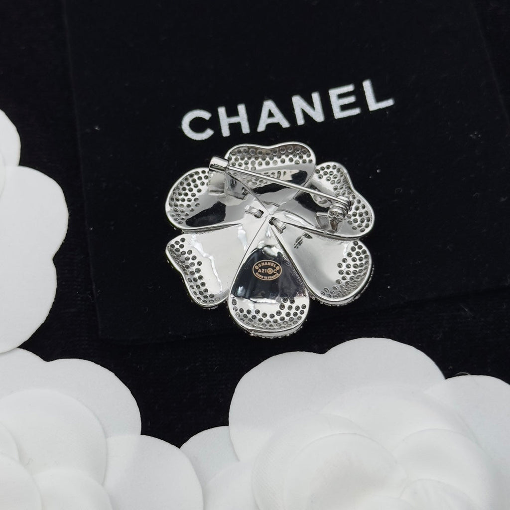 Chanel Brooch 173411