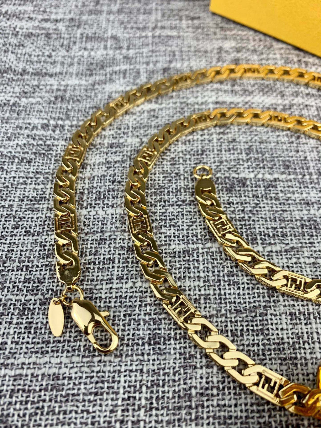 FENDI FOREVER FF GOLD NECKLACE
