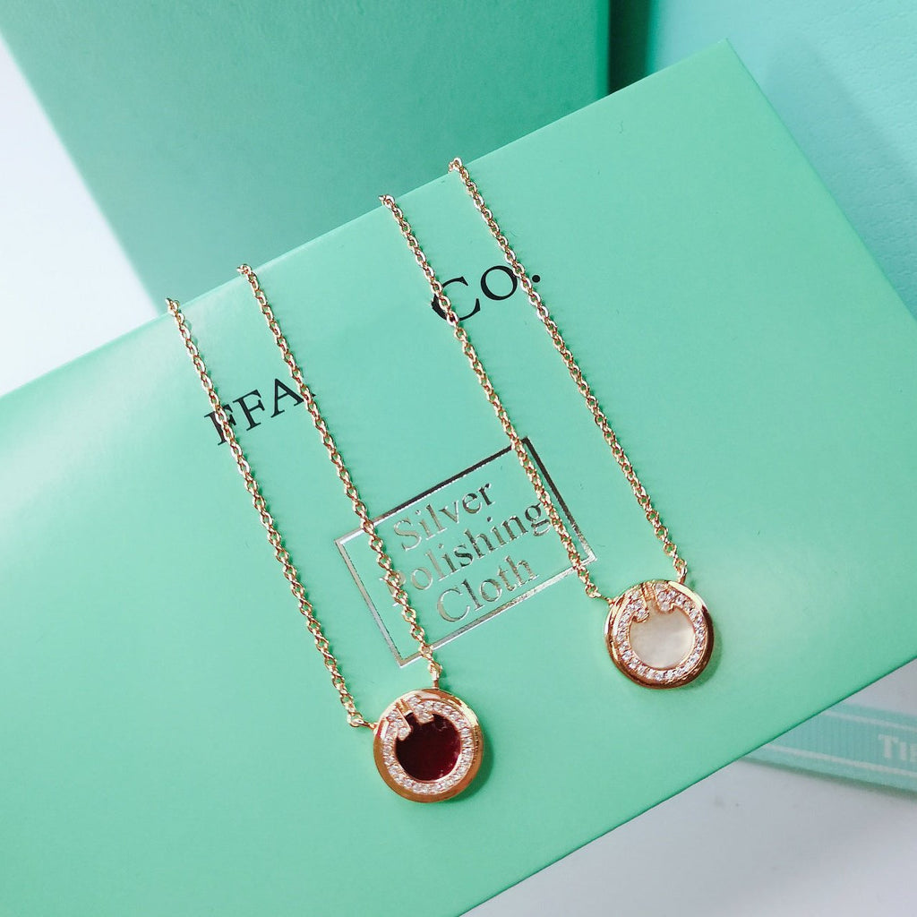 TIFFANY DIAMOND AND MOTHER PEARL CIRCLE NECKLACE PENDANT