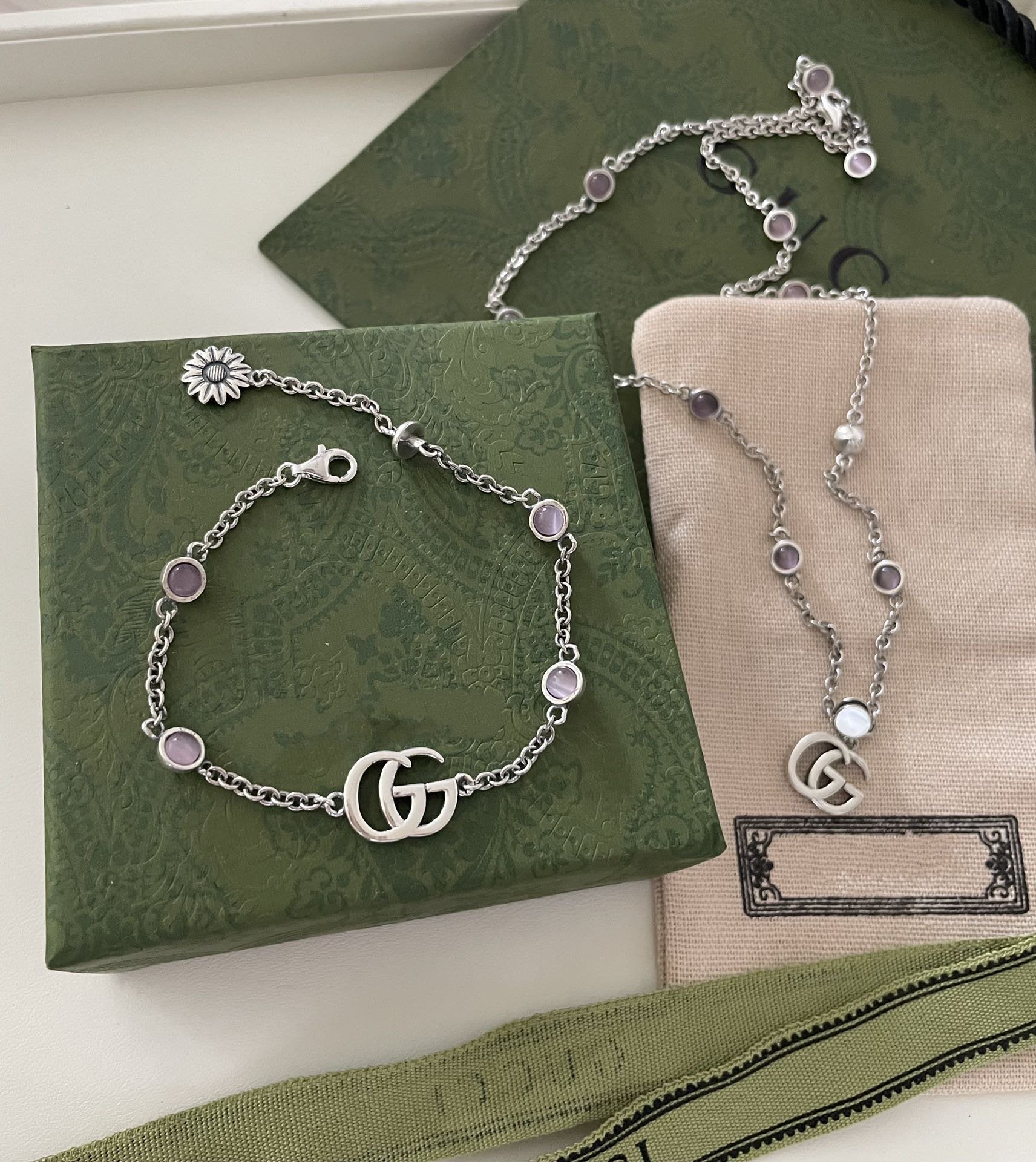 GUCCI GG DOUBLE G MOTHER-OF-PEARL NECKLACE