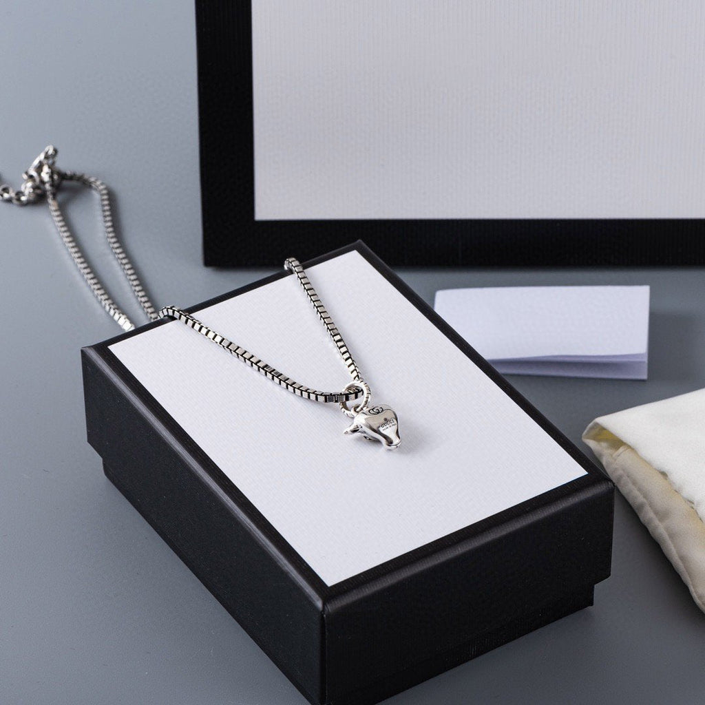 GUCCI GG DOUBLE CLASSIC RETRO STERLING SILVER COW  NECKLACE
