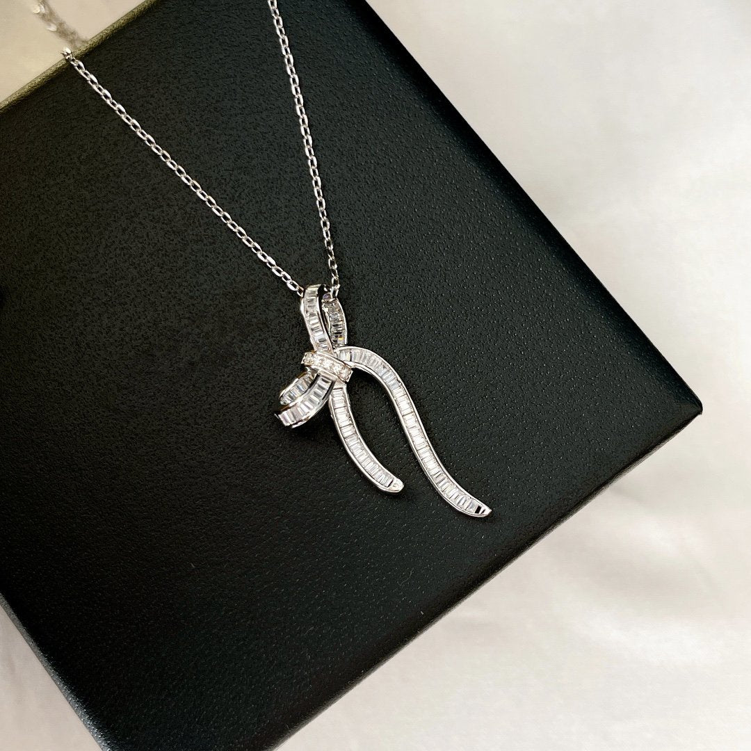 GRAFF GRA SILVER DIAMOND PAVED NECKLACE