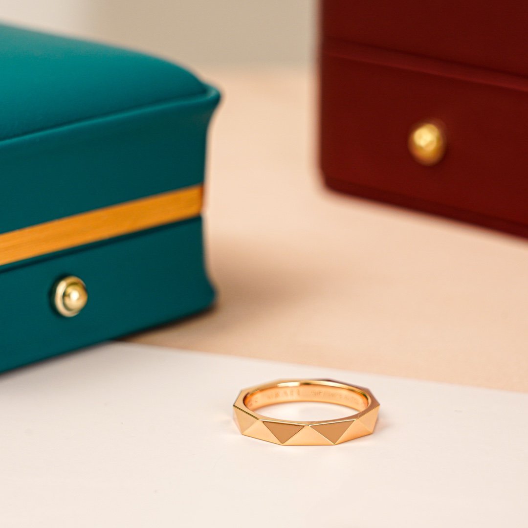 GRAFF LAURENCE SIGNATURE PINK GOLD RING