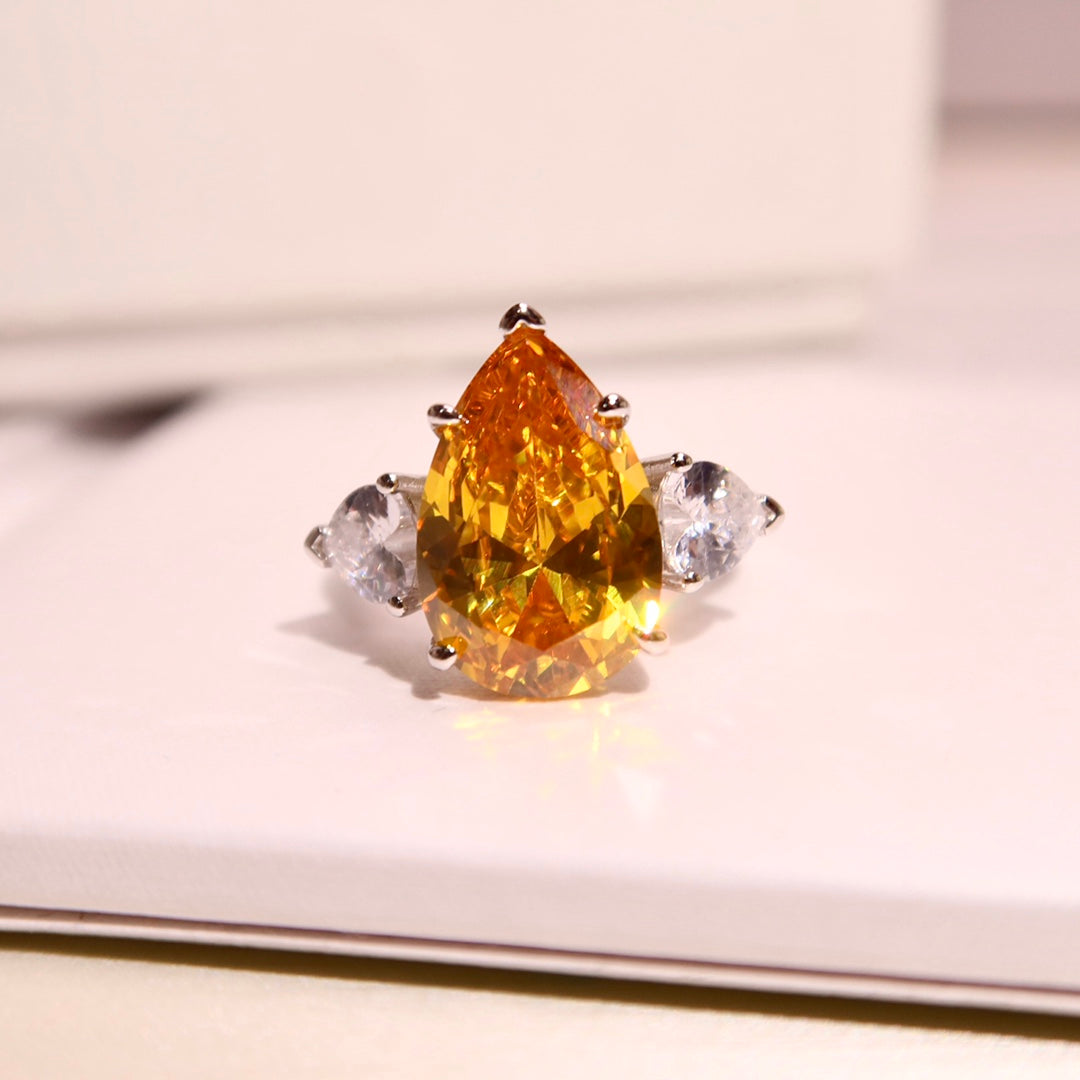 GRAFF PROMISE PEAR SHAPE YELLOW SILVER DIAMOND RING