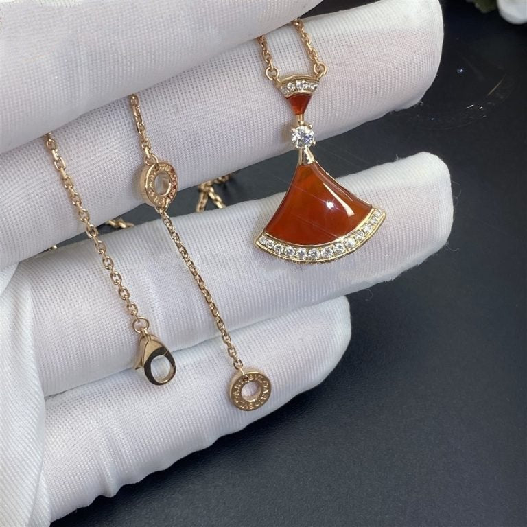 BVLGARI DREAM NECKLACE CARNELIAN DIAMOND