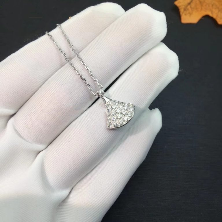 BVLGARI DREAM NECKLACE SILVER DIAMOND