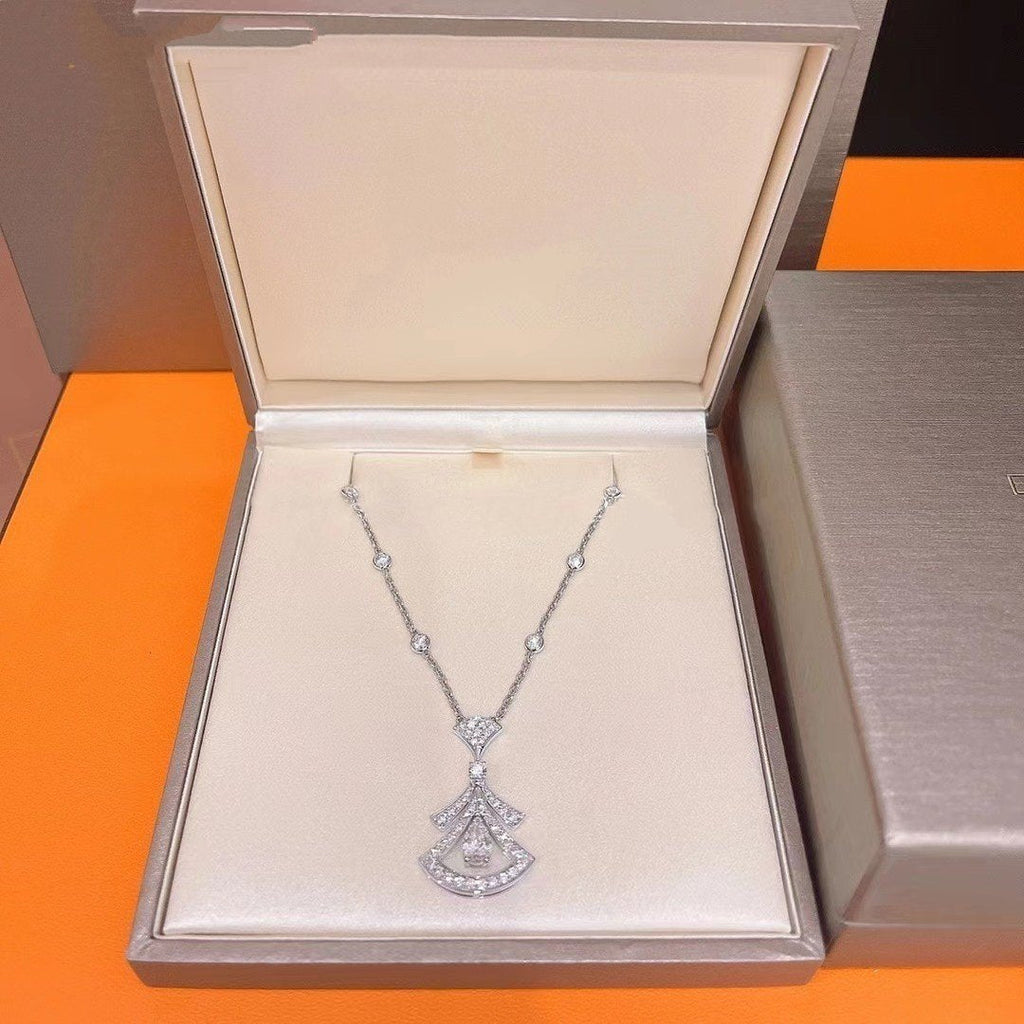 BVLGARI DREAM NECKLACE WHITE DIAMOND SILVER
