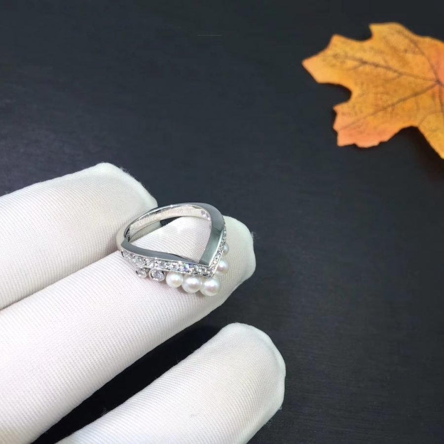 CHAUMET JOSEPHINE RING SILVER DIAMOND