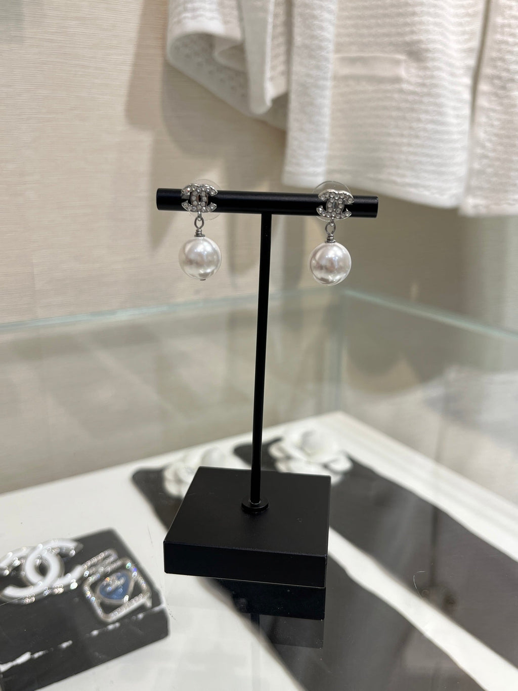 Chanel 2026 Full Diamond Double C Pearl Pendant Earrings