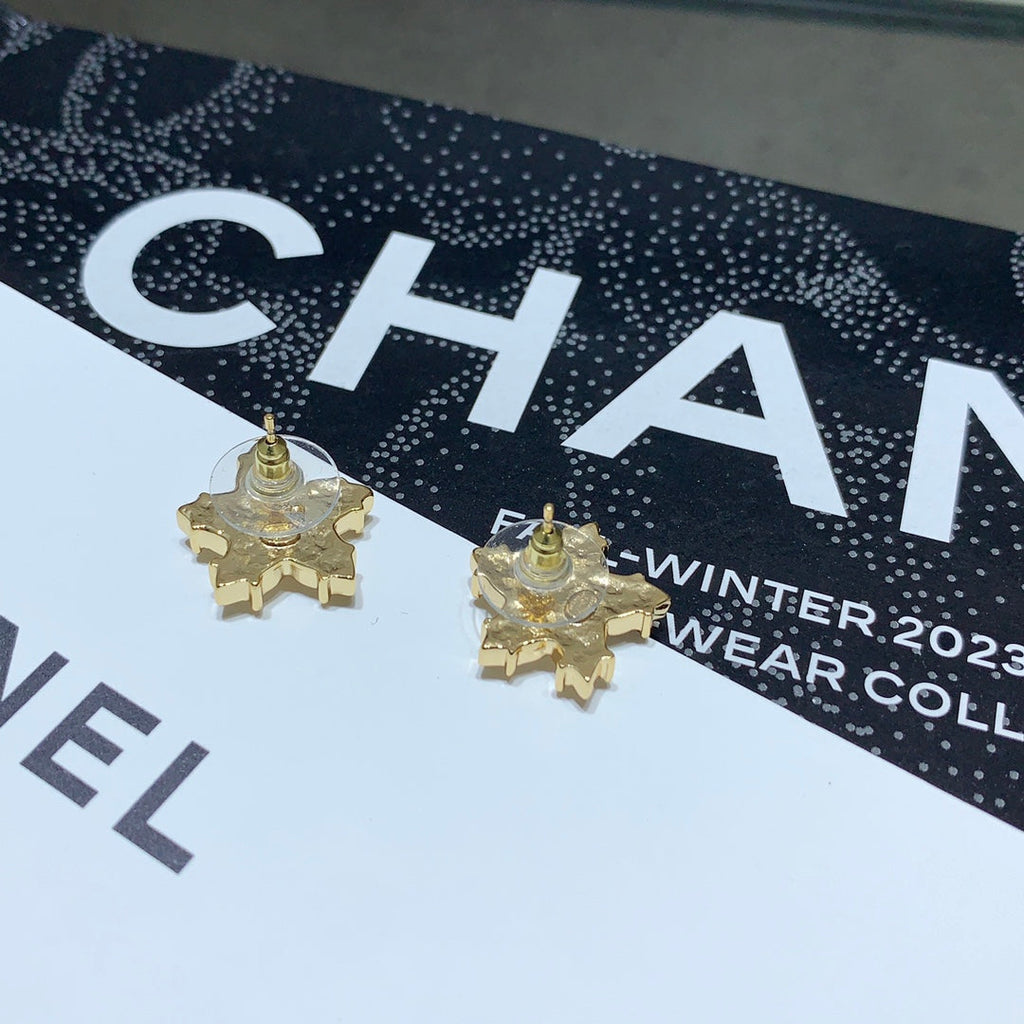 Chanel 2026 Full Diamond Double C Gold Five-Pointed Star Stud Earrings