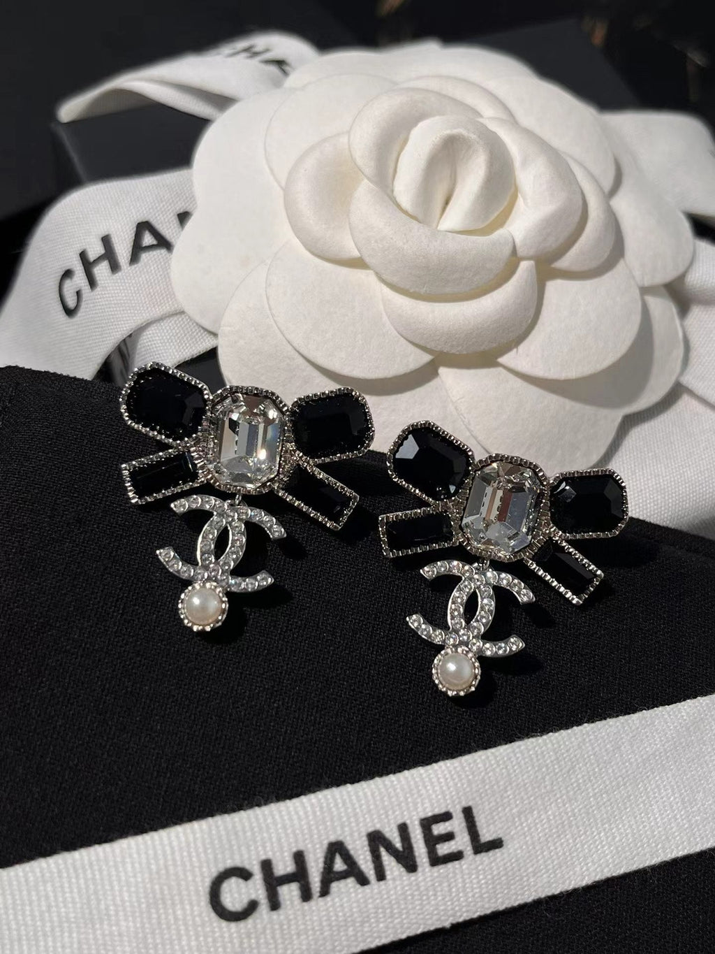 Chanel Black Diamond Square Diamond Panda Two-Tone Double C Pearl Stud Earrings